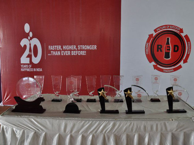 Awards at the 20 Years of Happiness in India celebration